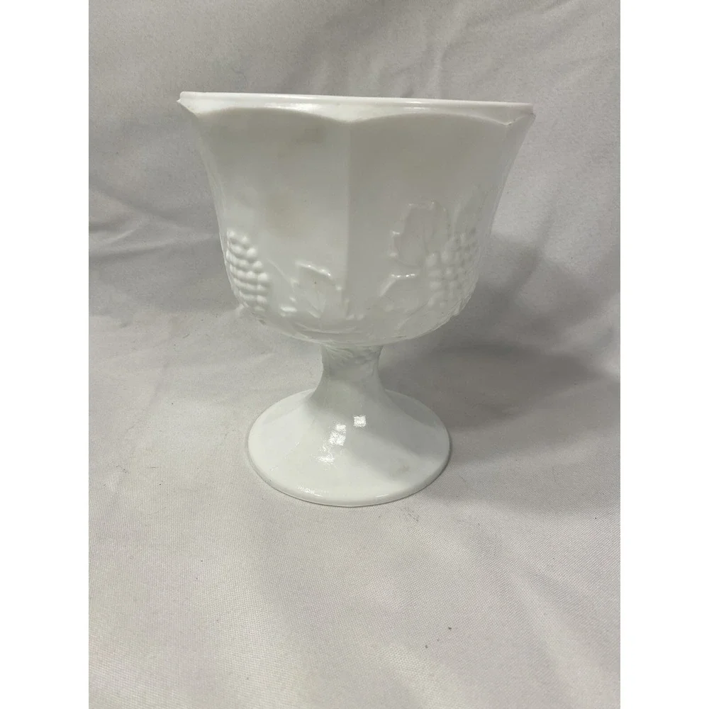 vintage milk white glass vase candy‎ bowl with grapes vines floral 6 inch tall